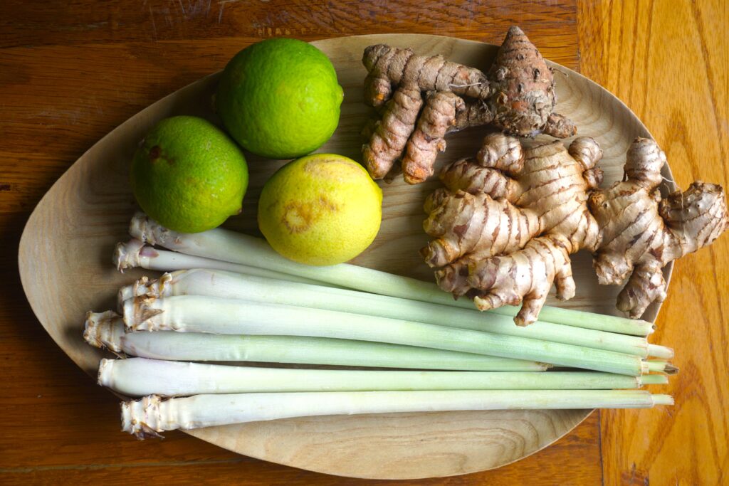 sả nghệ chanh. Thực phẩm như thuốc